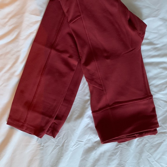 Invigorate lululemon leggings - Picture 4 of 4